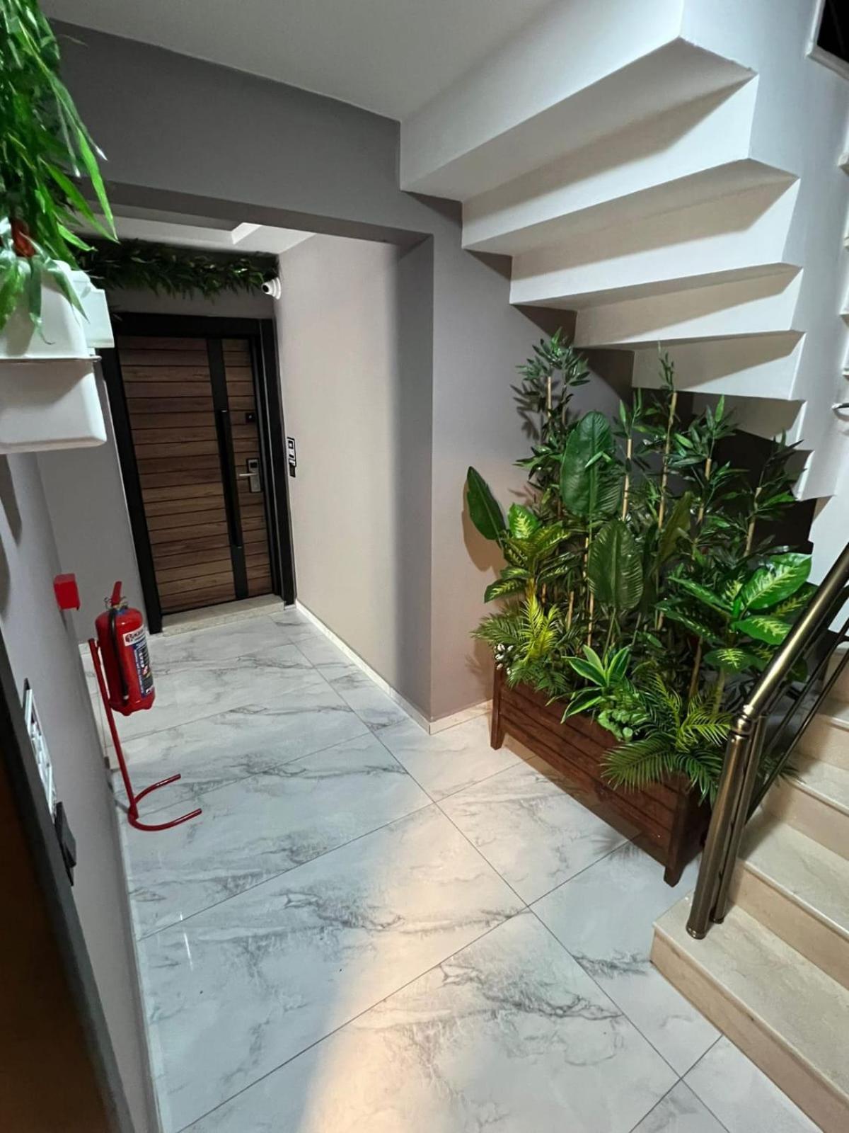 Safran Suit Otel Buca Exterior photo